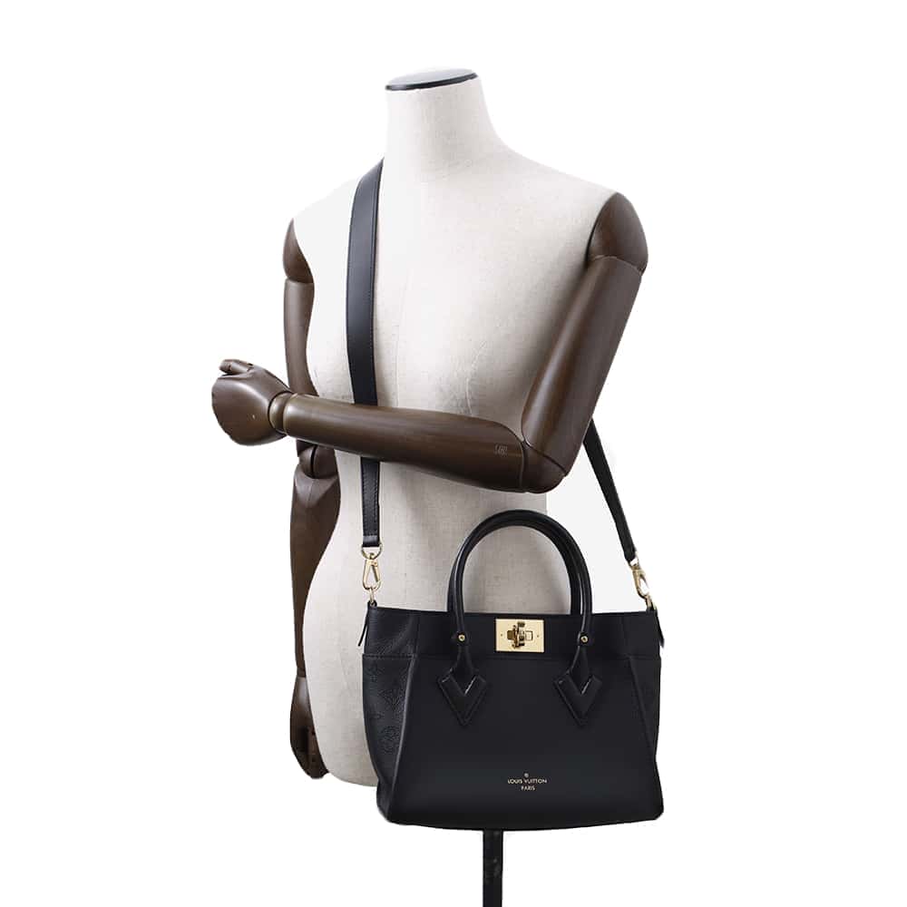 LOUIS VUITTON On My Side Noir M21546 Calf Leather Monogram Mahina Size PM