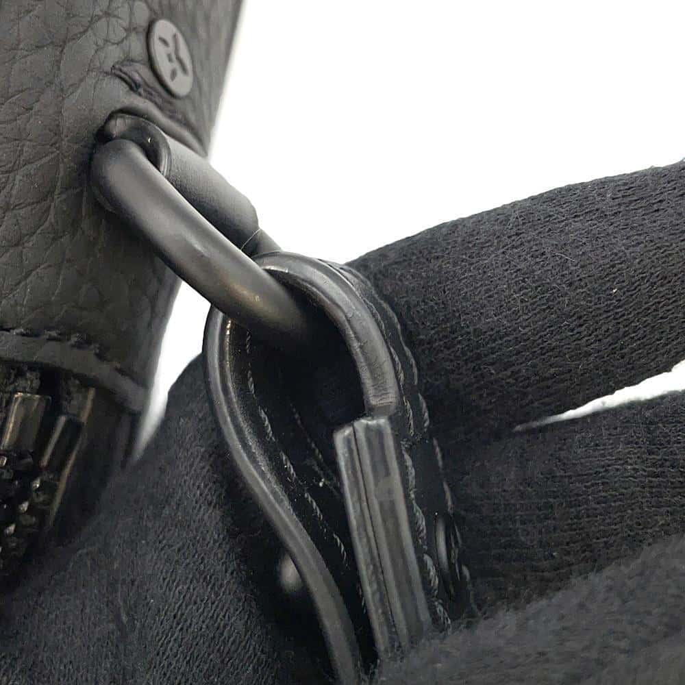 LOUIS VUITTON Pochette Volga Noir M55703 Monogram Empreinte Leather
