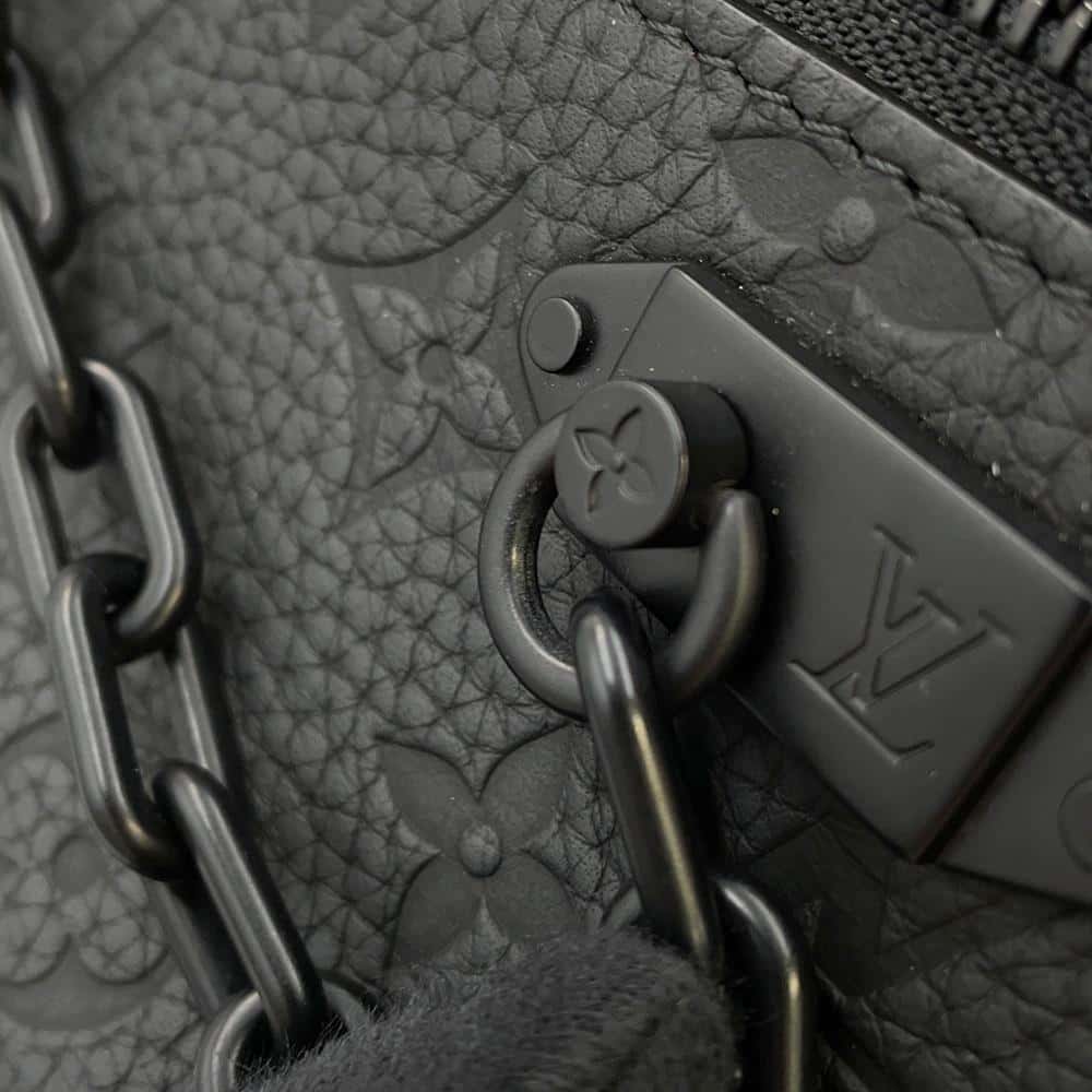 LOUIS VUITTON Pochette Volga Noir M55703 Monogram Empreinte Leather