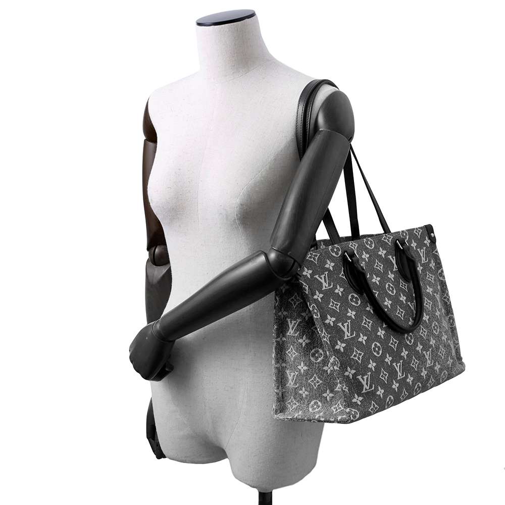 LOUIS VUITTON Onthego Noir/White M46448 Monogram・Jacquard Denim Size MM