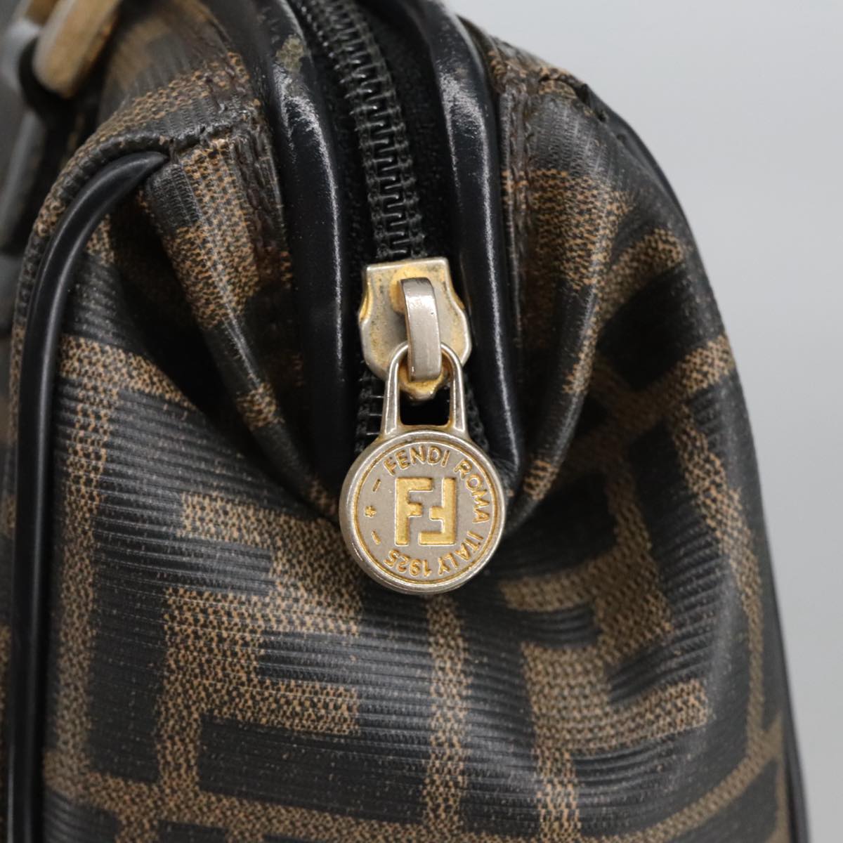 FENDI Zucca Canvas Hand Bag Brown Black 98983