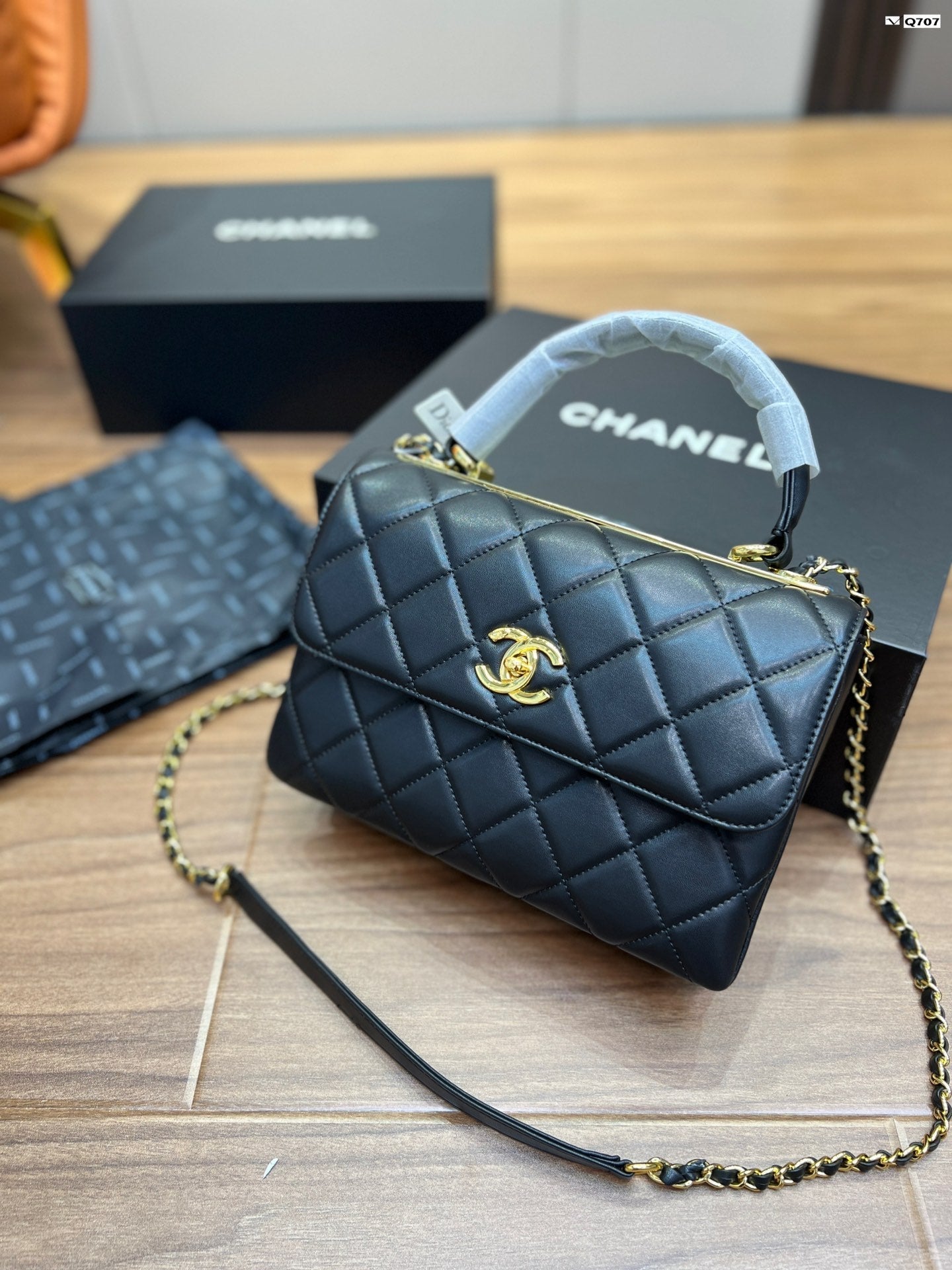 EN - New Lux Bags CHL 350