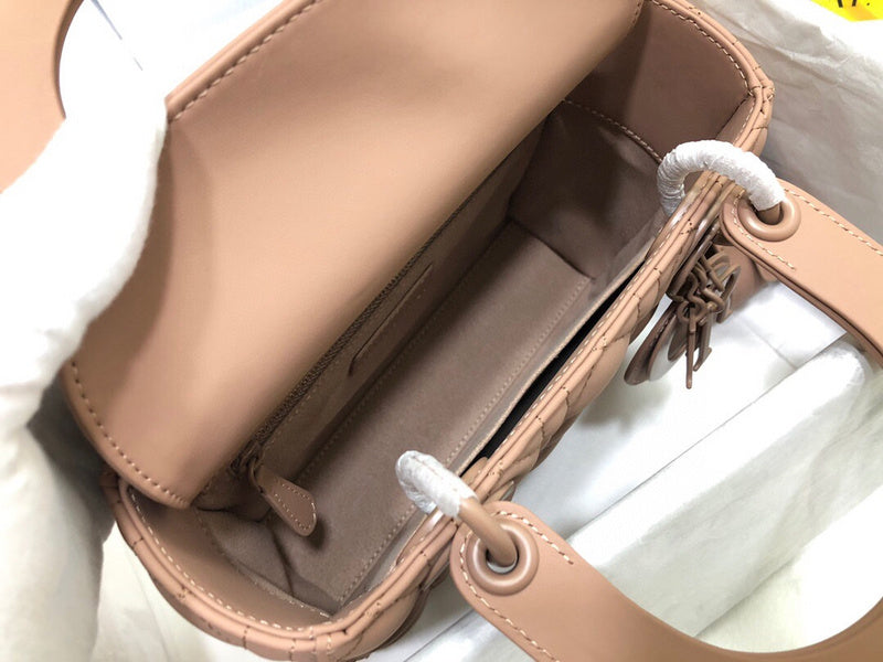 ELE - Dir Bags - 1602