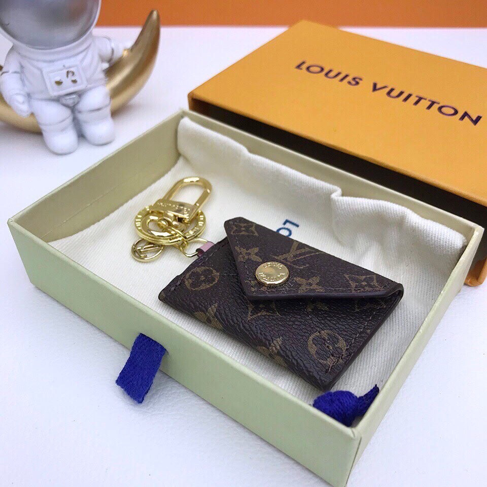 EN - Lux Keychains LUV 069
