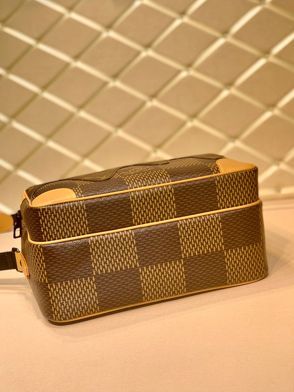 LOV2 Bags - Luxurious Bags  2650