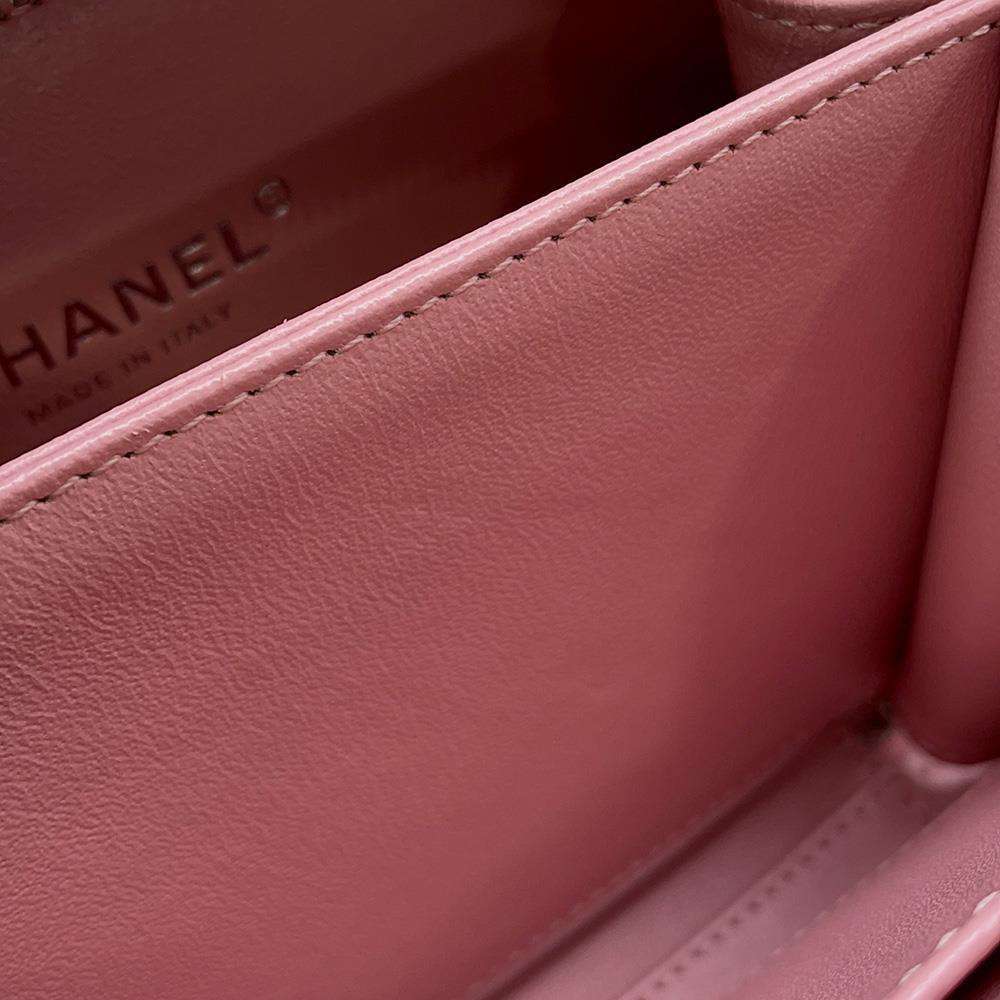 CHANEL CC Fidigree Chain Vanity Bag Pink/WhiteA93342 Caviar Leather Size Small