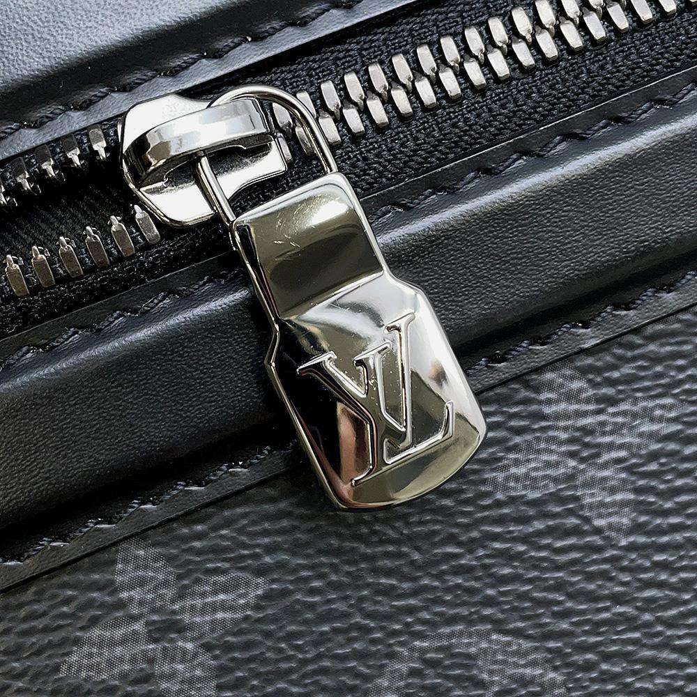 LOUIS VUITTON Odyssey Messenger Noir M44223 Monogram Eclipse Size PM