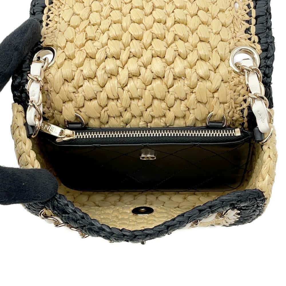 CHANEL 2024 Cruise Collection Flap Bag Black/White/BeigeAS4556 Blade Raffia Lambskin Size Mini