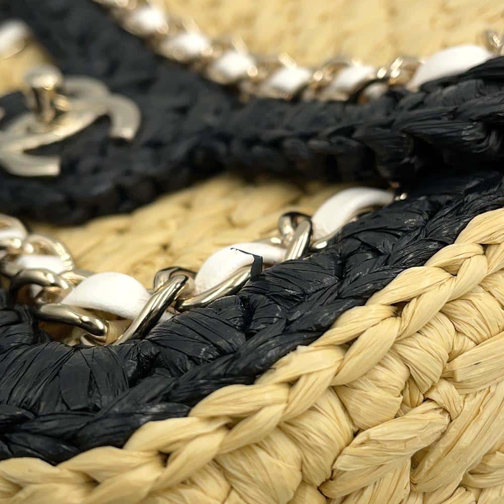 CHANEL 2024 Cruise Collection Flap Bag Black/White/BeigeAS4556 Blade Raffia Lambskin Size Mini