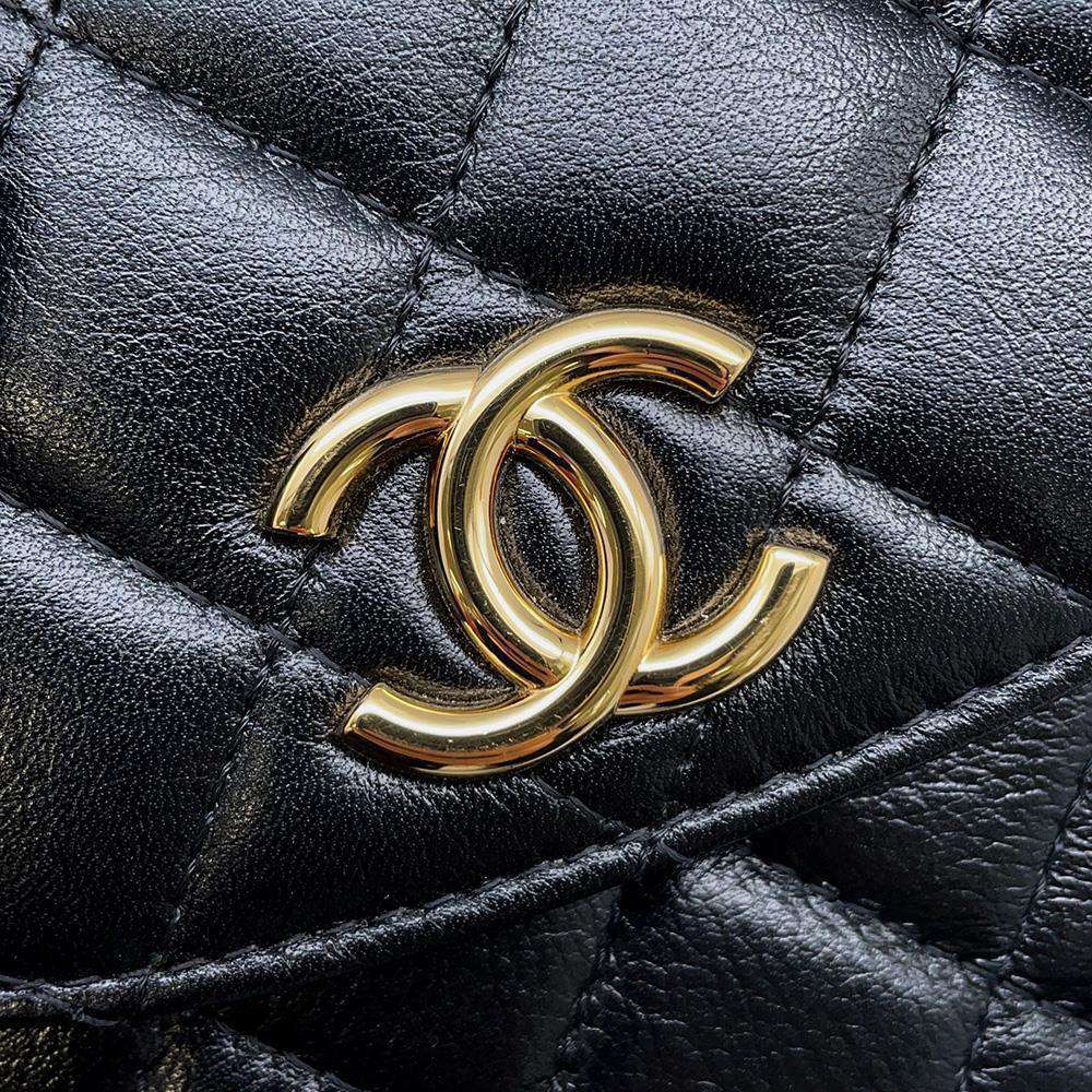 CHANEL Matelasse Chain Clutch BlackAP3378 Lambskin