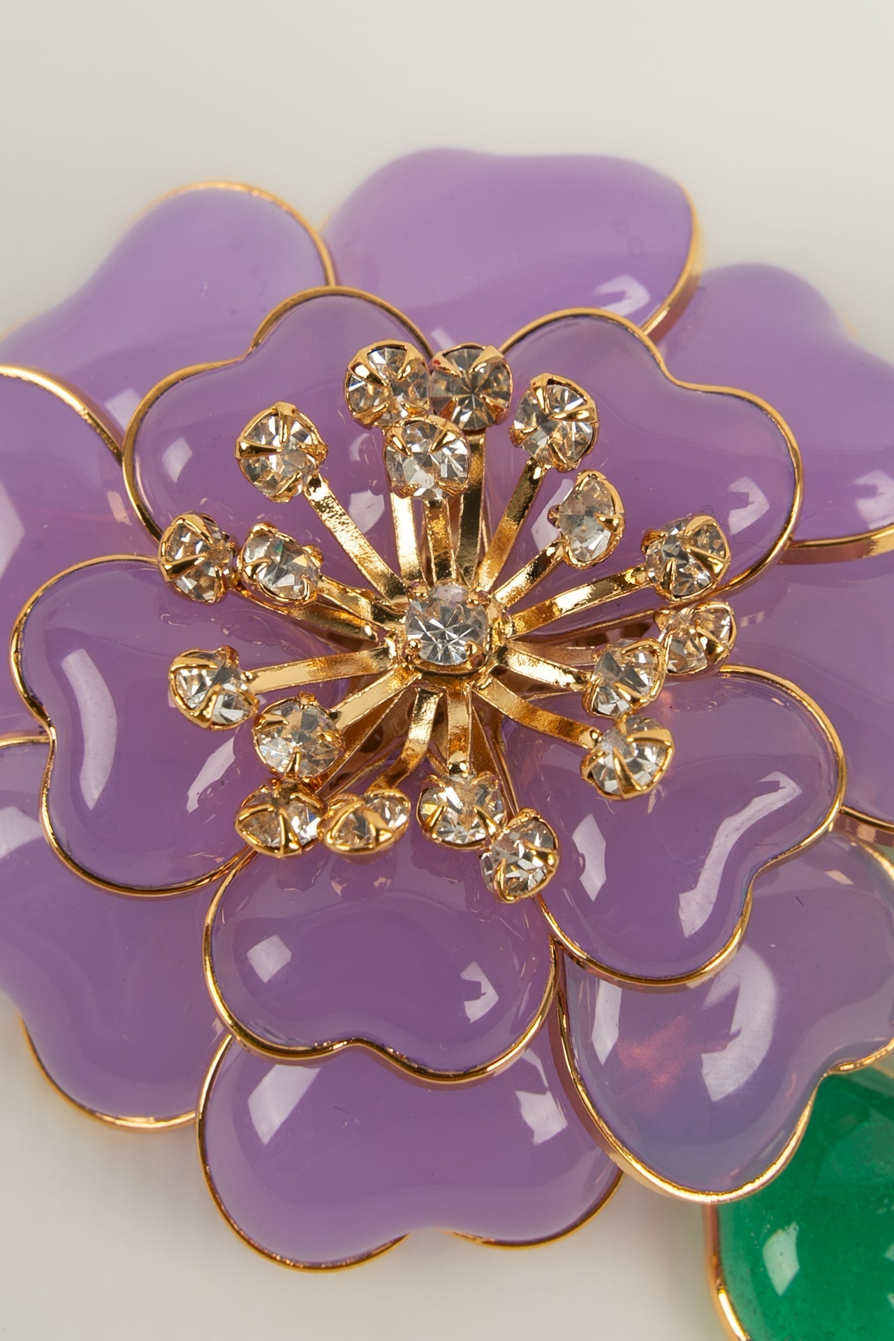 Broche Augustine