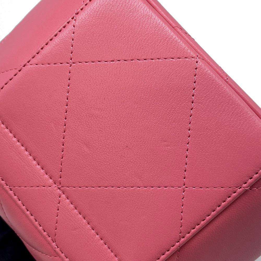CHANEL Matelasse Vendome Vanity Pink Lambskin Size Small