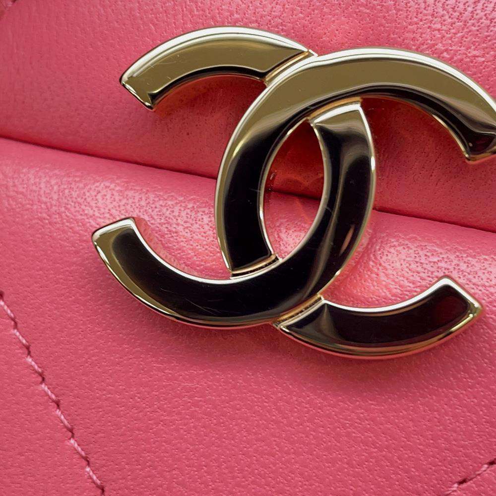 CHANEL Matelasse Vendome Vanity Pink Lambskin Size Small