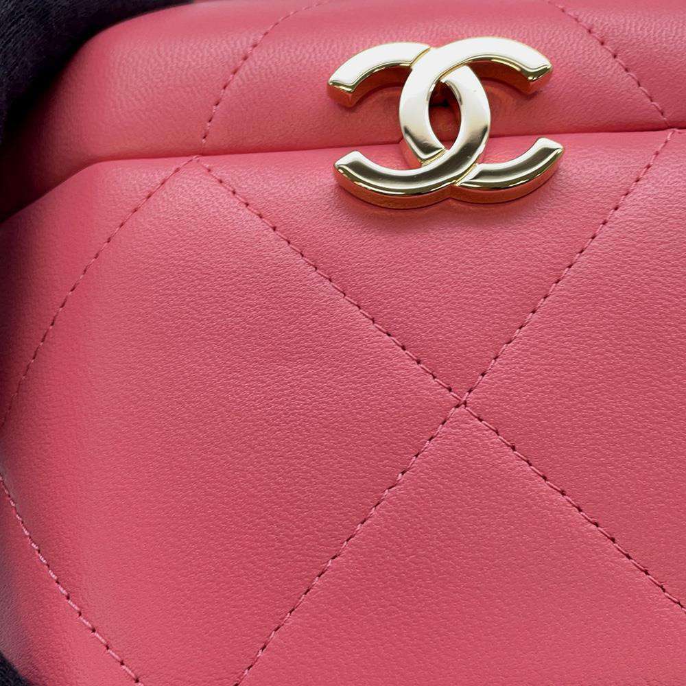 CHANEL Matelasse Vendome Vanity Pink Lambskin Size Small