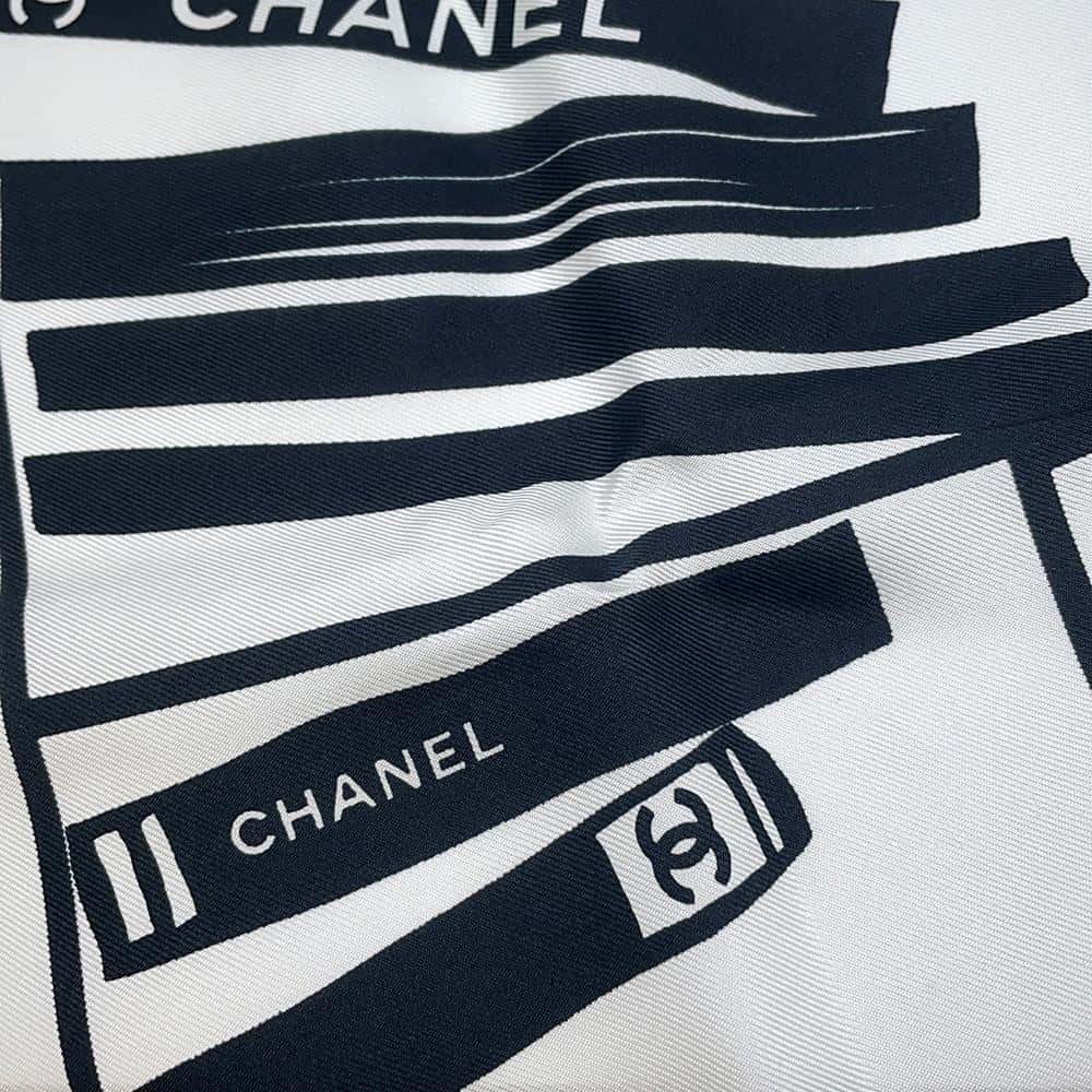 CHANEL Logo scarf White/Black Silk100%
