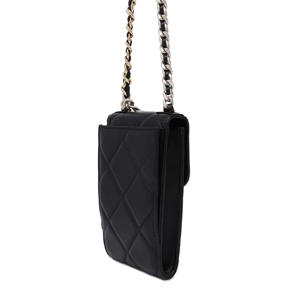 CHANEL CHANEL19 Phone Case ChainShoulder BlackAP1773 Lambskin