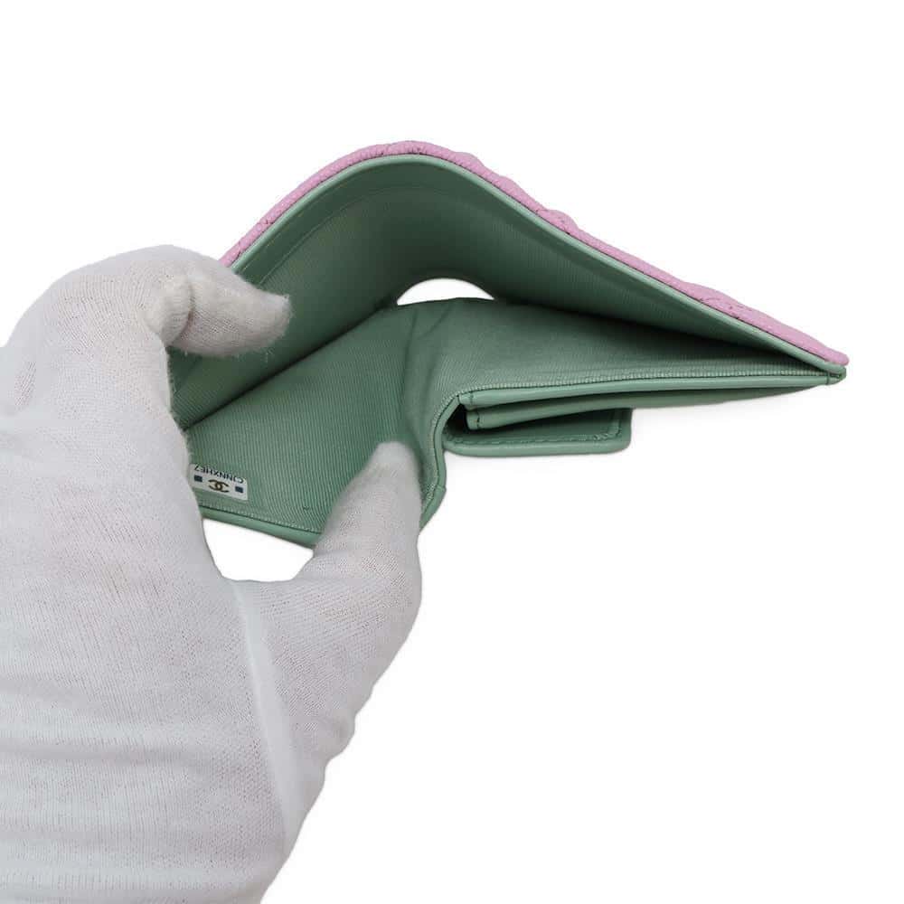 CHANEL Matelasse Bifold Wallet Compact Wallet Pink/GreenAP3185 Caviar Leather