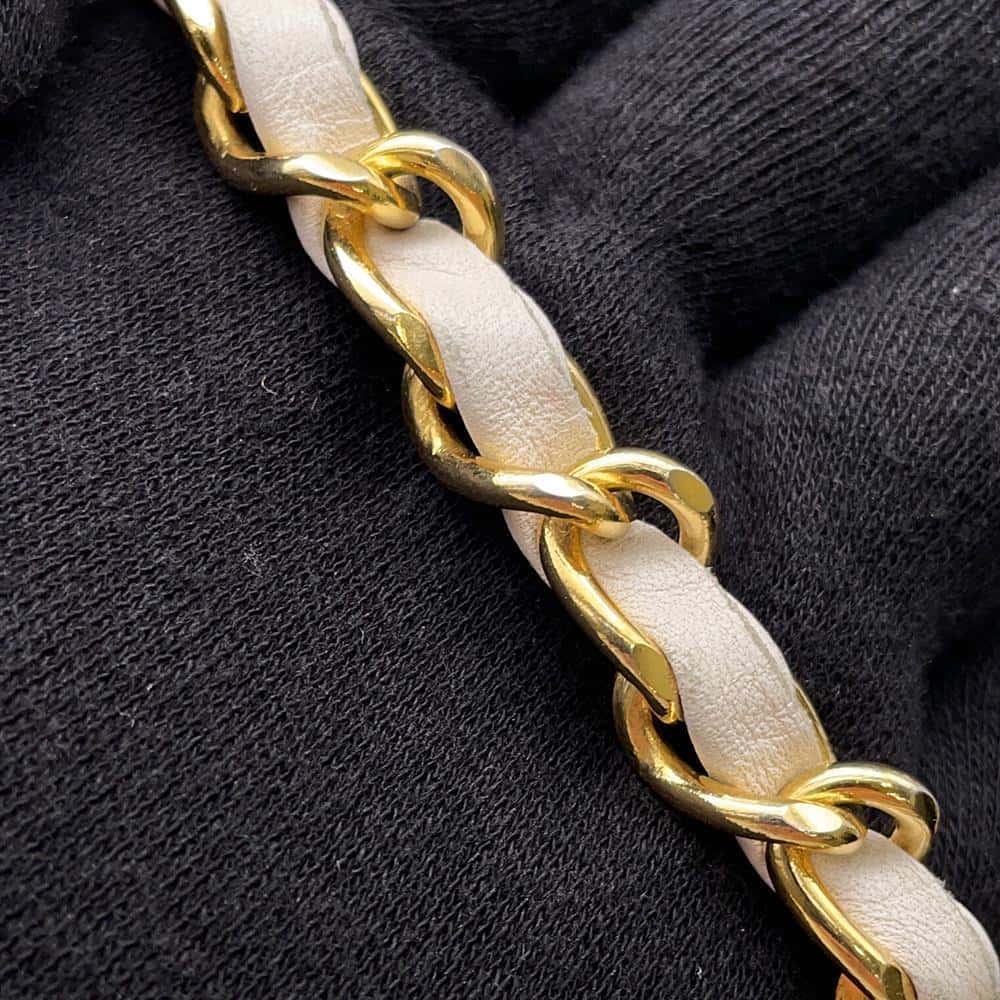 CHANEL Matelasse ChainShoulder Bag White Lambskin