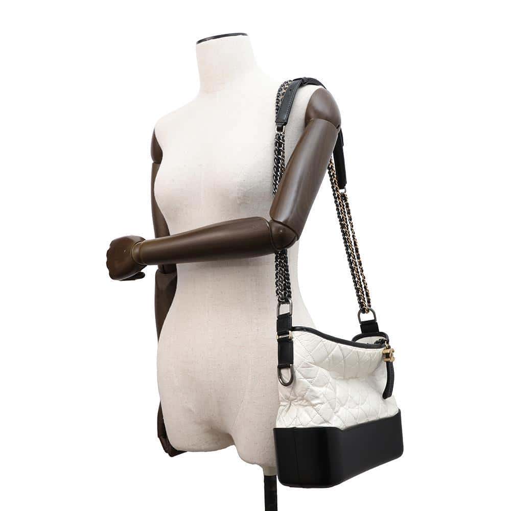 CHANEL Gabriel de CHANEL Hobo Bag White/BlackA93824 Calf Leather
