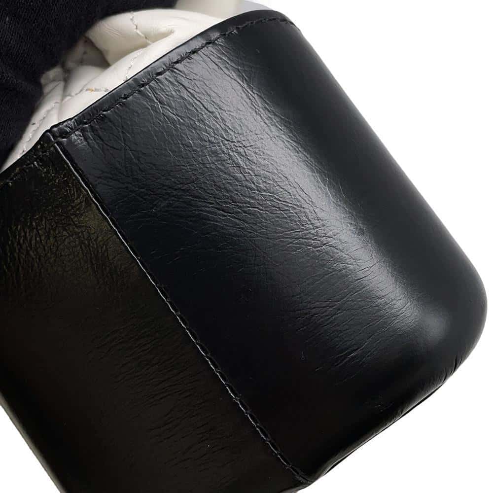 CHANEL Gabriel de CHANEL Hobo Bag White/BlackA93824 Calf Leather