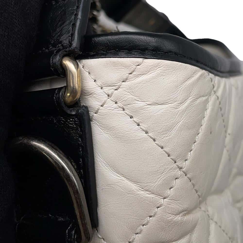 CHANEL Gabriel de CHANEL Hobo Bag White/BlackA93824 Calf Leather