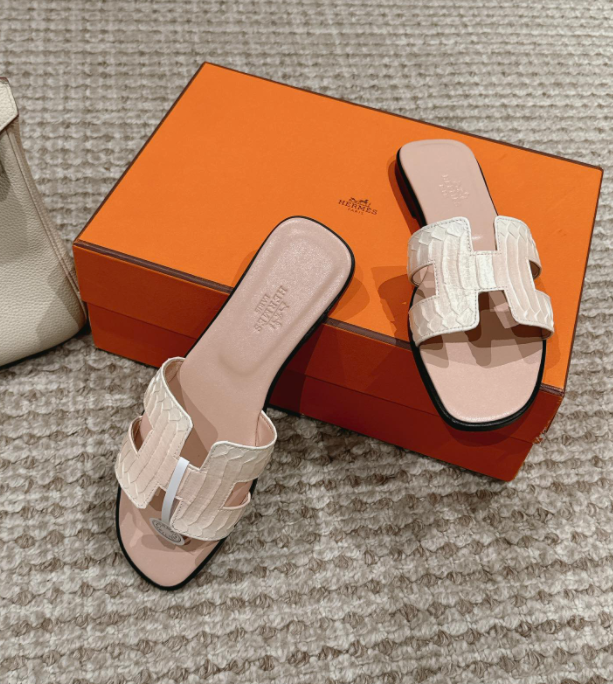 SAMC - HMS Women Shoes - 577