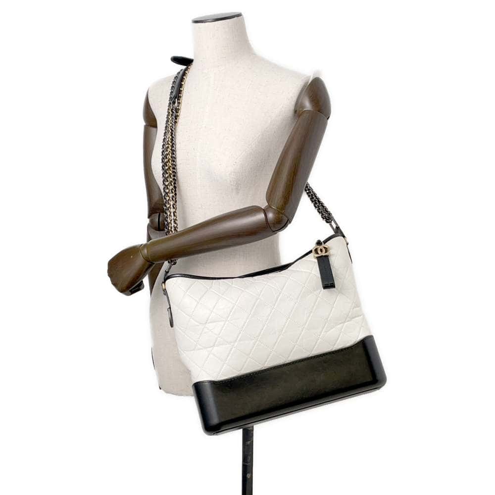 CHANEL Gabriel de CHANEL Hobo White/BlackA93824 Calf Leather Size Large