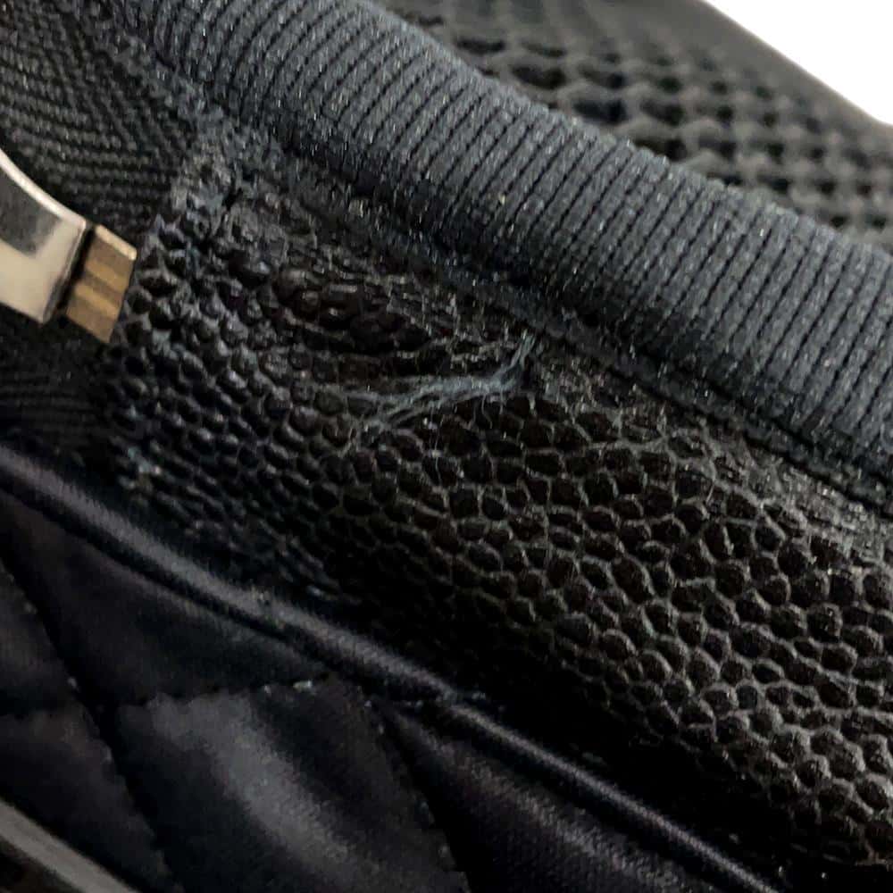 CHANEL Carry Bag Black/Ivory Tweed Leather