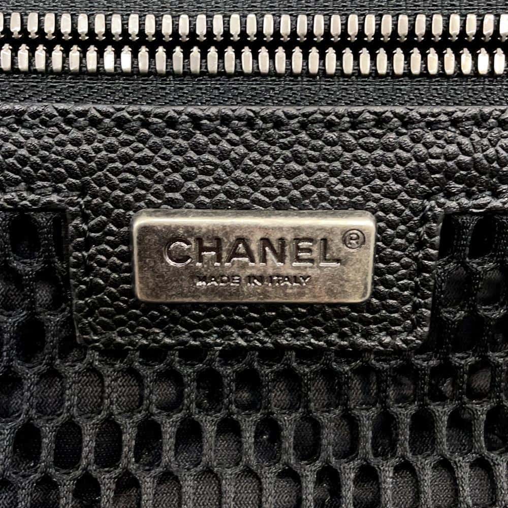CHANEL Carry Bag Black/Ivory Tweed Leather