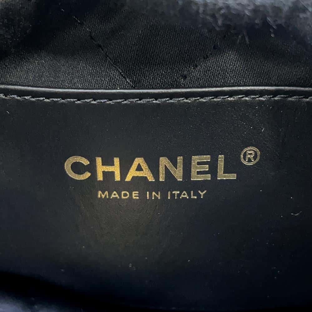 CHANEL CHANEL22 Handbag Black/WhiteAS3980 Calf Leather Size Mini
