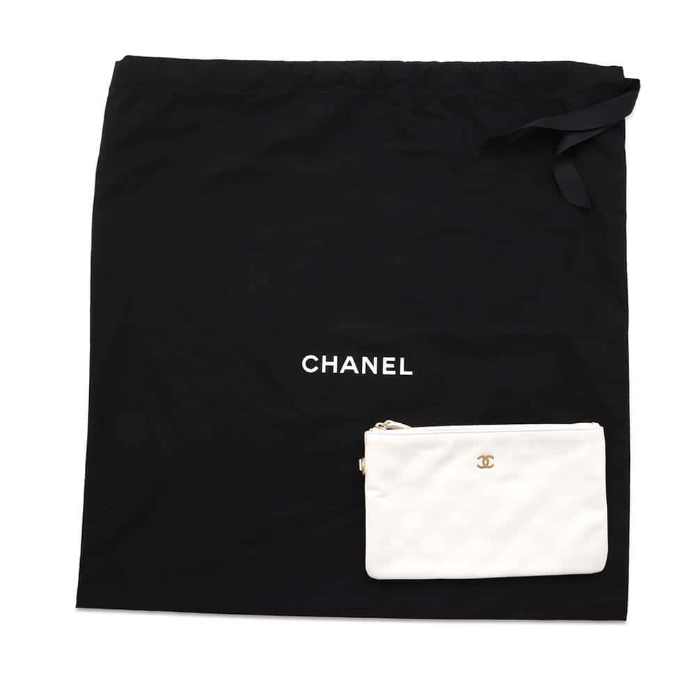 CHANEL CHANEL22 ChainShoulder Bag WhiteAS3260 Shiny Calf Leather Size Small