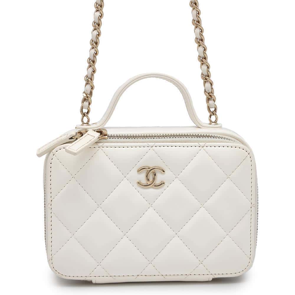 CHANEL Matelasse Top Handle Vanity Bag WhiteAP2920 Shiny Calf Leather