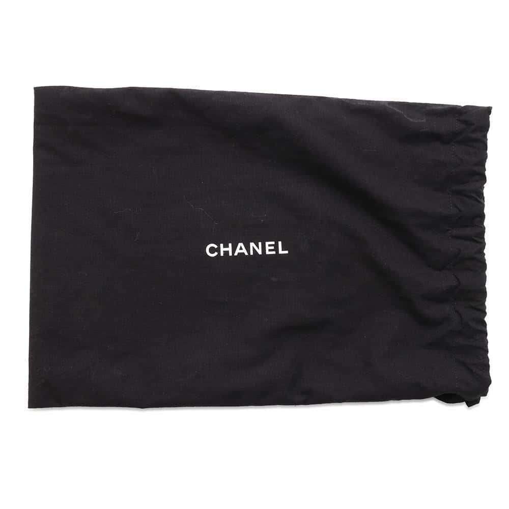 CHANEL Matelasse Top Handle Vanity Bag WhiteAP2920 Shiny Calf Leather