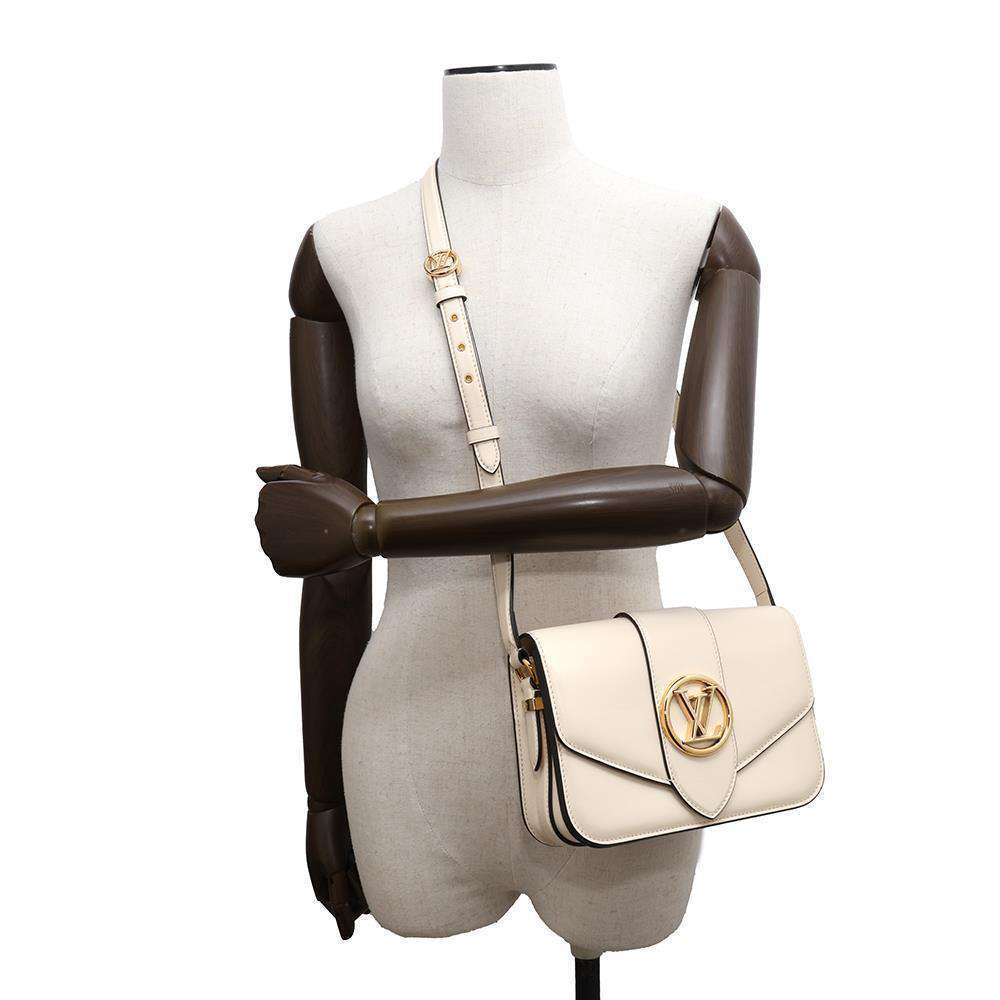LOUIS VUITTON Pont Neuf claimM55950 Smooth Cowhide Leather