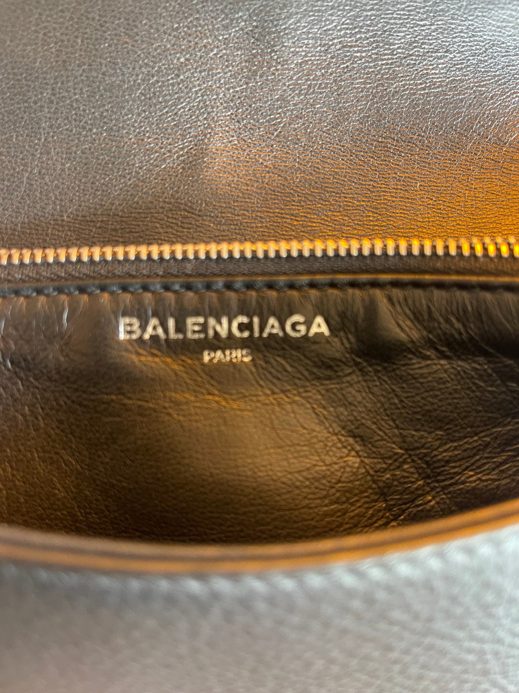 Balenciaga Everyday Soulder Bag