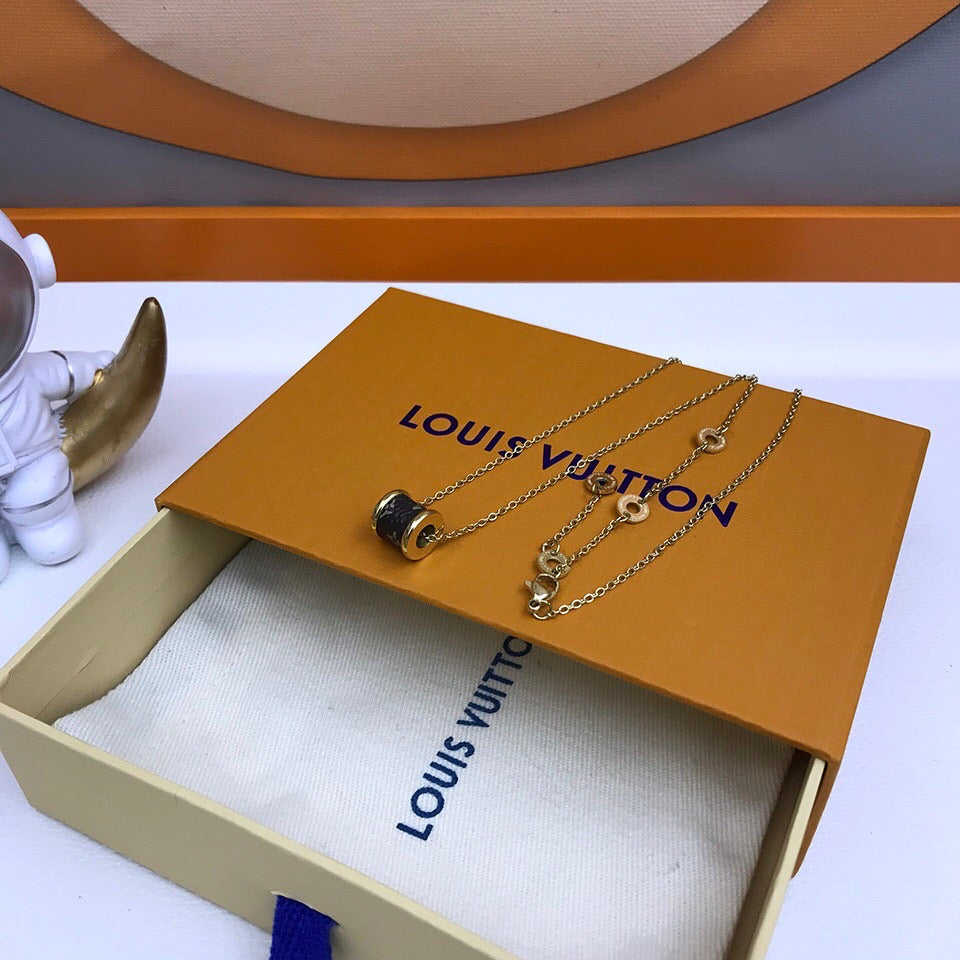 EN - Lux Necklace LUV024