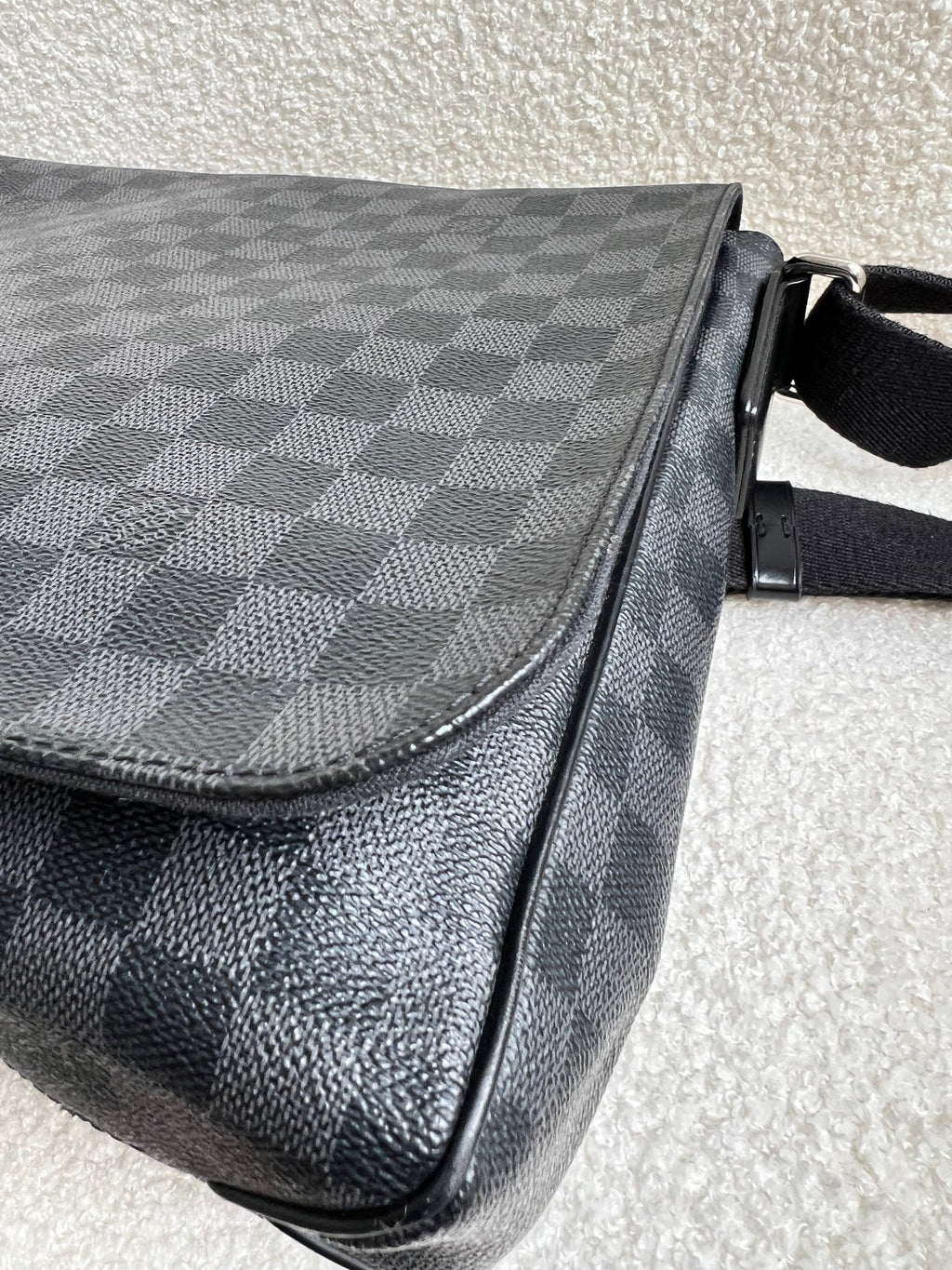Louis Vuitton PM District Messenger Bag Damier Graphite