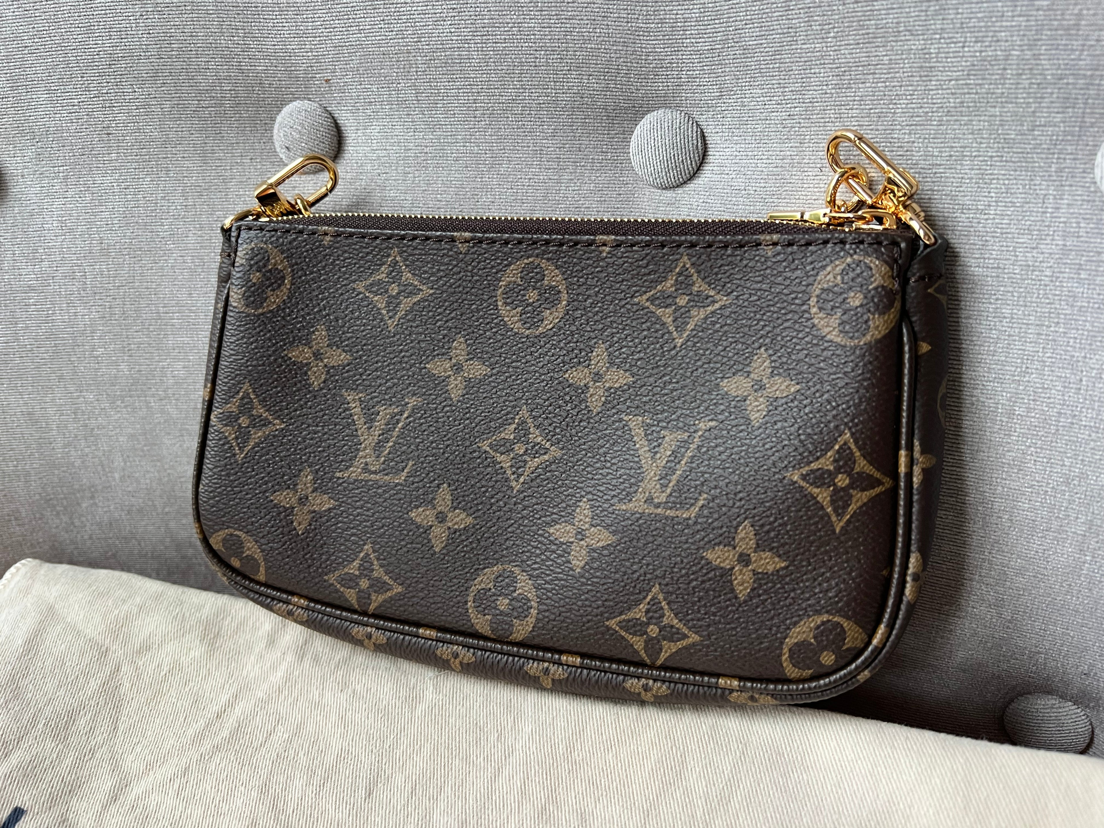 Louis Vuitton Multi Pochette Accessoires Rose Chiaro (RRP £1970)