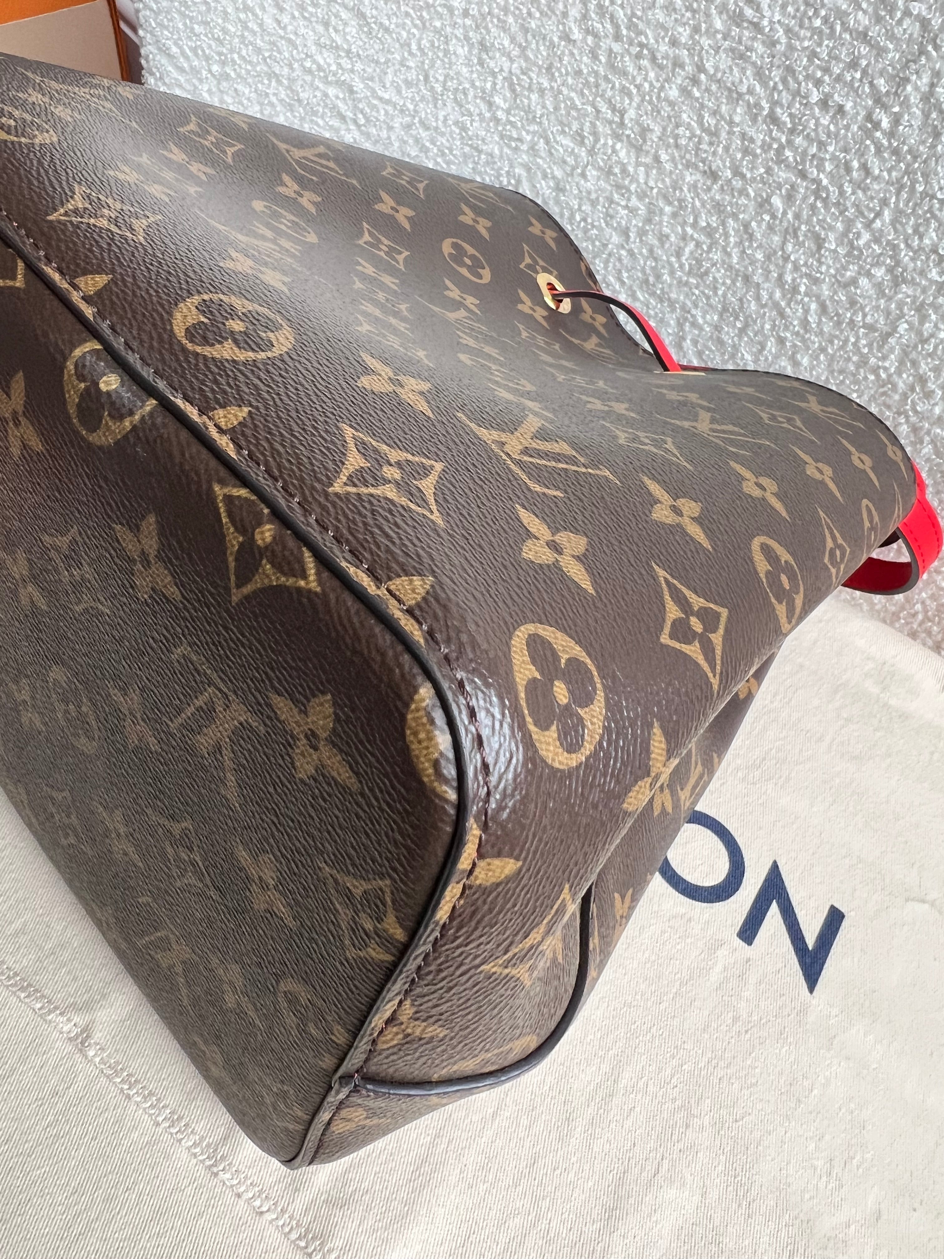 Louis Vuitton Neo Noe Monogram (RRP £1,560)