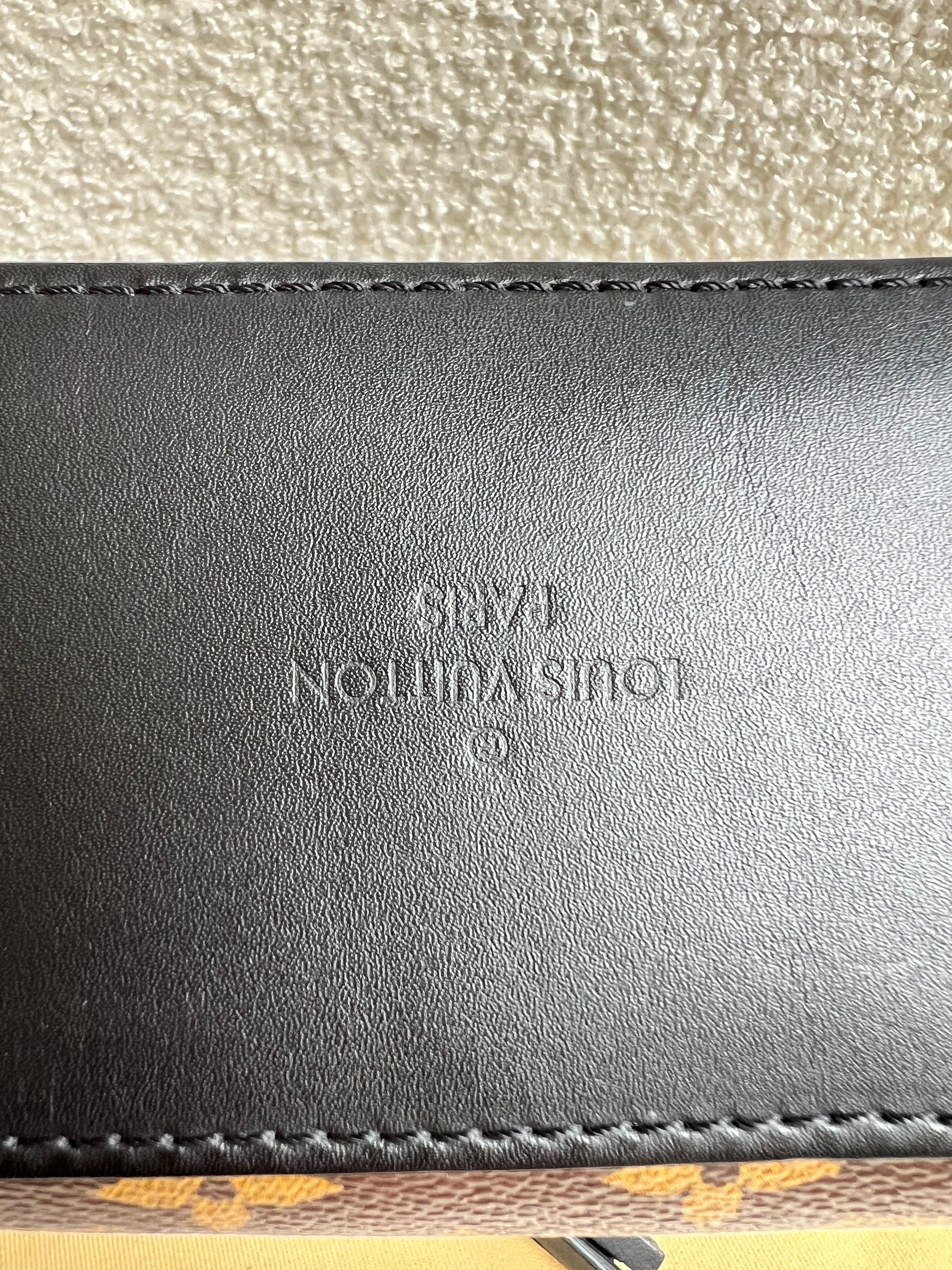 Louis Vuitton Saintonge Black and Monogram
