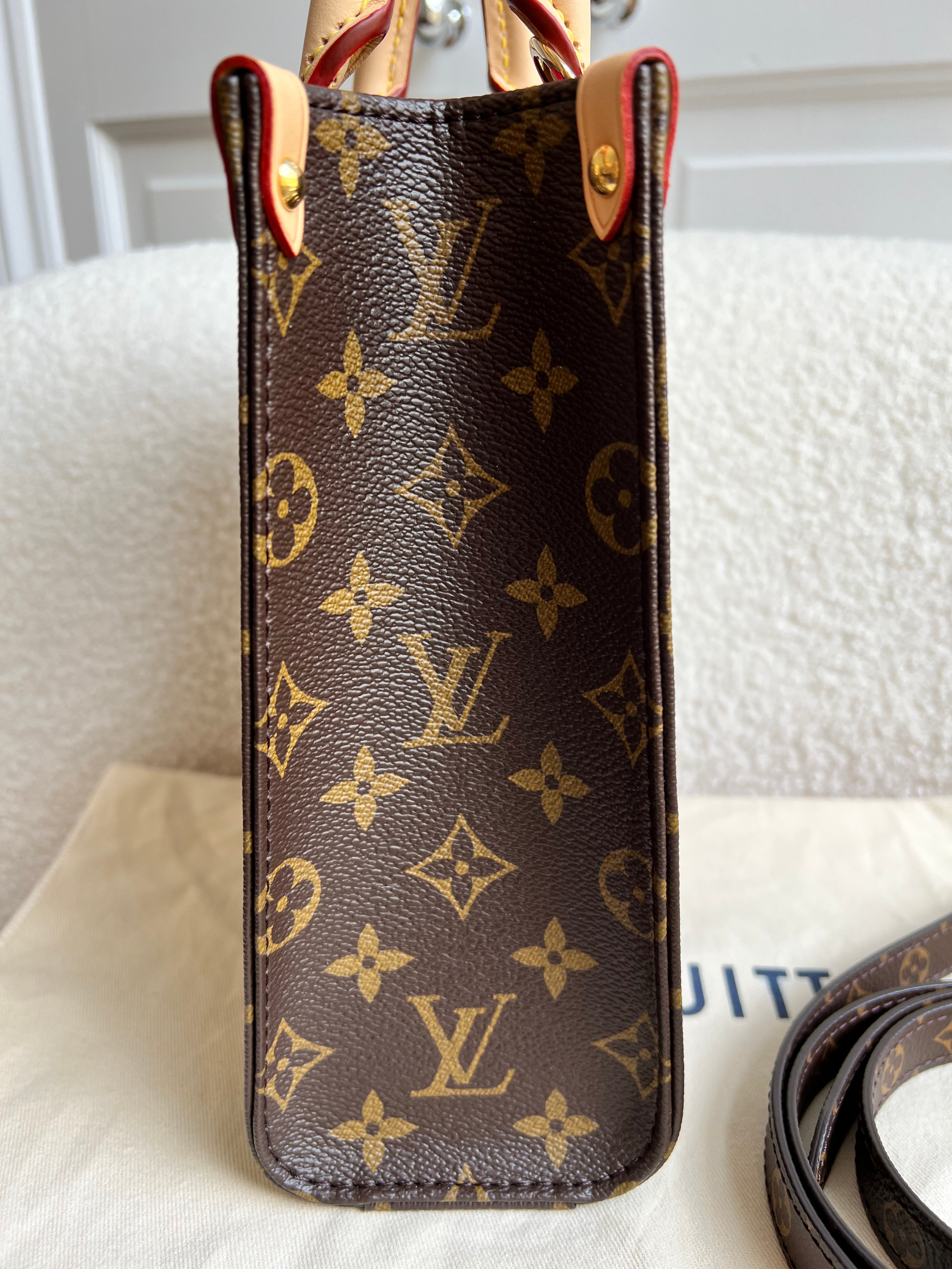 Louis Vuitton Sac Plat BB (RRP £1,820)