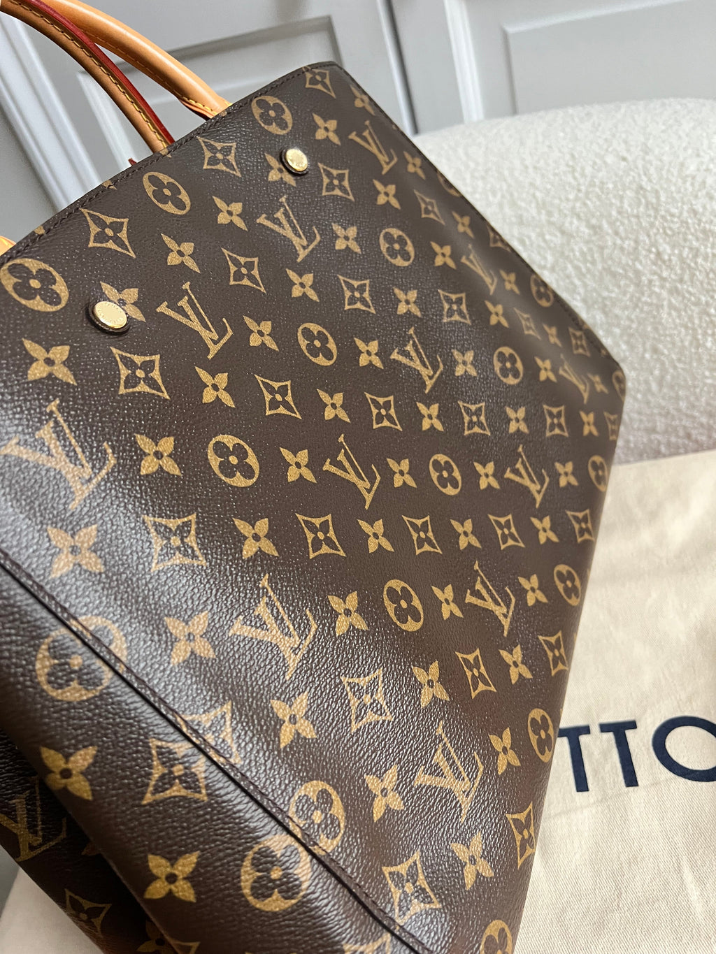 Louis Vuitton Montaigne GM in Monogram Canvas (RRP £2420)