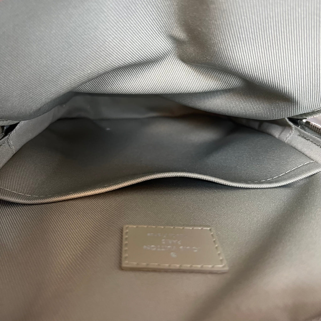 LOUIS VUITTON Avenue Slingbag Monogram Canvas Crossbody