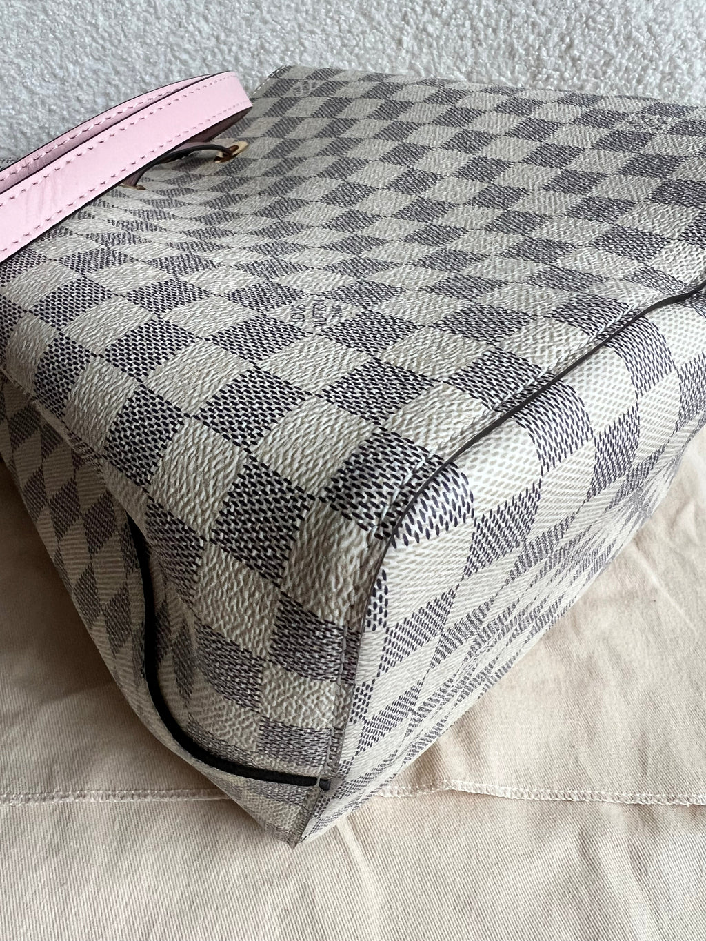 Louis Vuitton Neo Noe Damier Azur Rose Poudre (RRP £1,610)