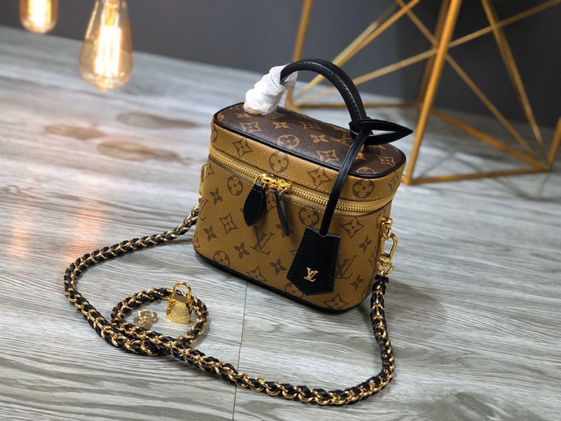 LOV2 Bags - Luxurious Bags  1844