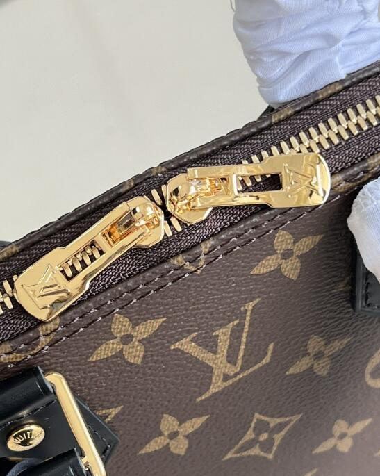 SAMC - LOV Bags - 1711