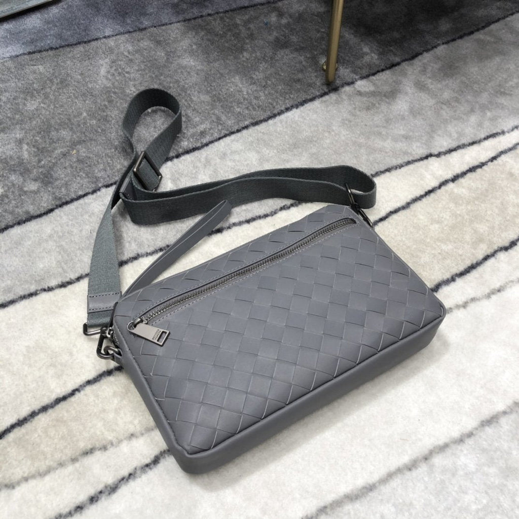 GLAMI Classic Intrecciato Gray, For Women, WomenÃƒÂ¢Ã¢â€šÂ¬Ã¢â€žÂ¢s Bags 9.6in/24.5cm