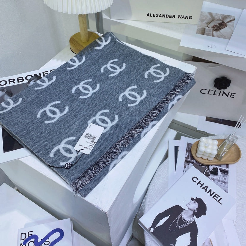 EN - Luxury  CHL  Scarf 010