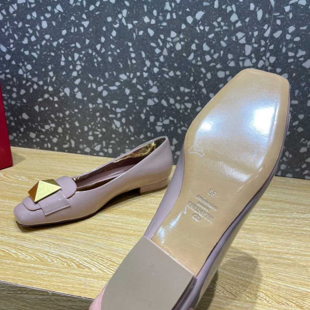 Valentino Garavani One Stud Patent Ballet GlamIats Light Pink For Women