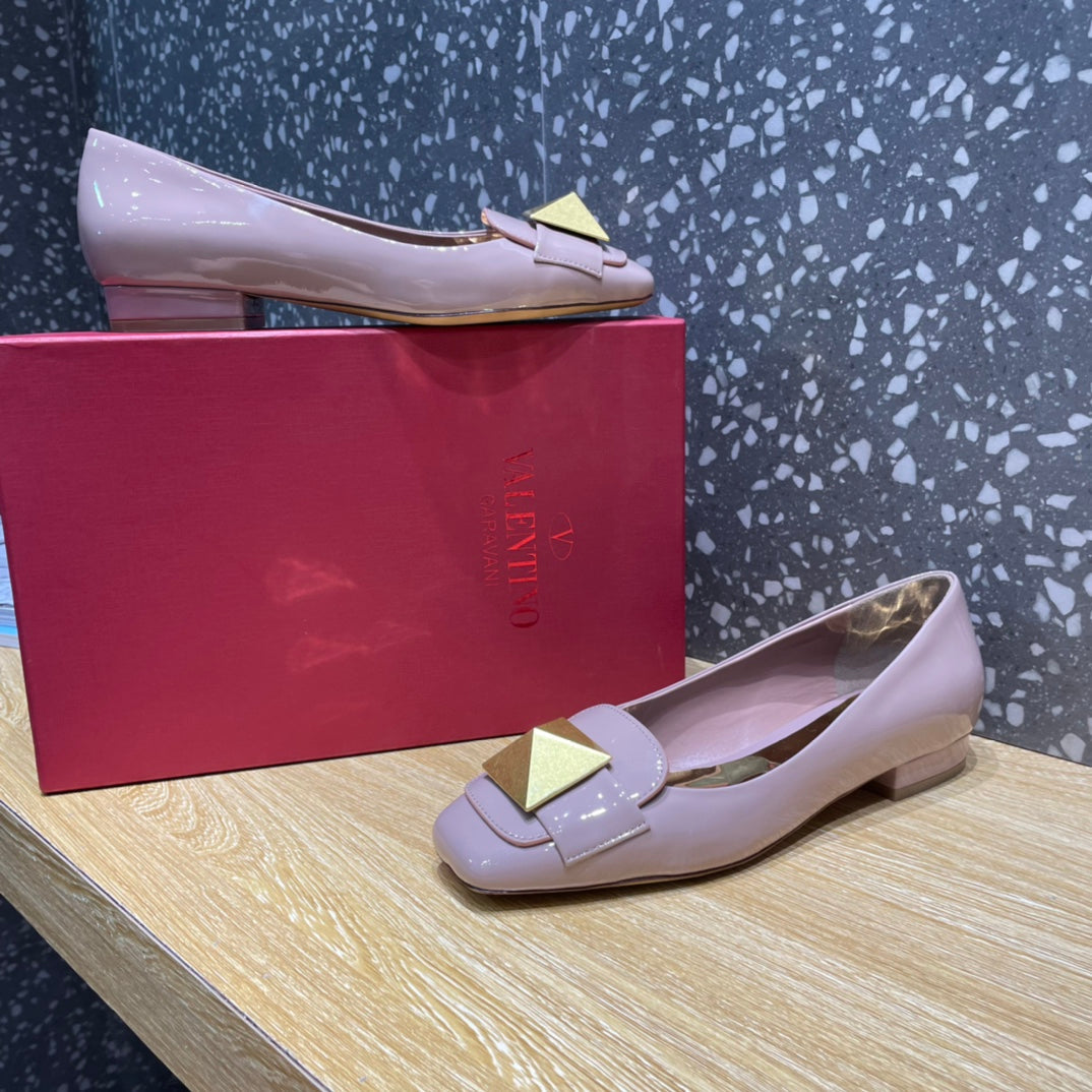 Valentino Garavani One Stud Patent Ballet GlamIats Light Pink For Women